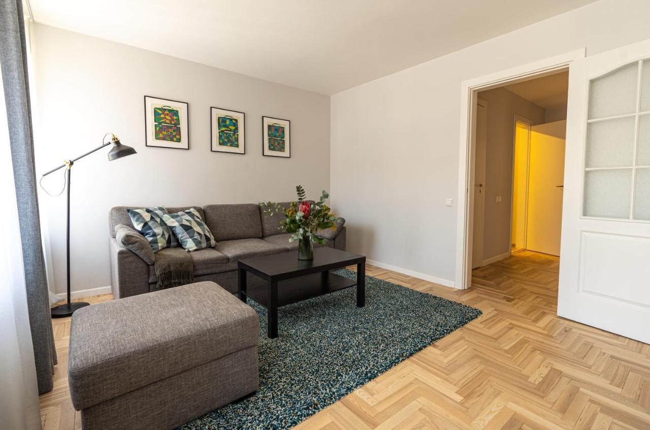 Lovely Apartment In The City Center Kaunas Luaran gambar