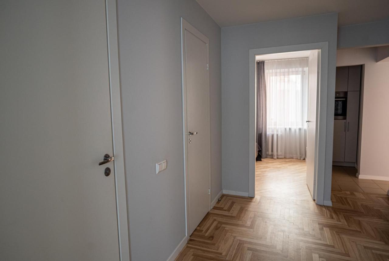 Lovely Apartment In The City Center Kaunas Luaran gambar
